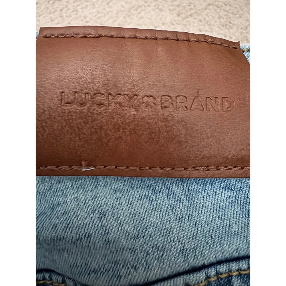 Unbranded light wash